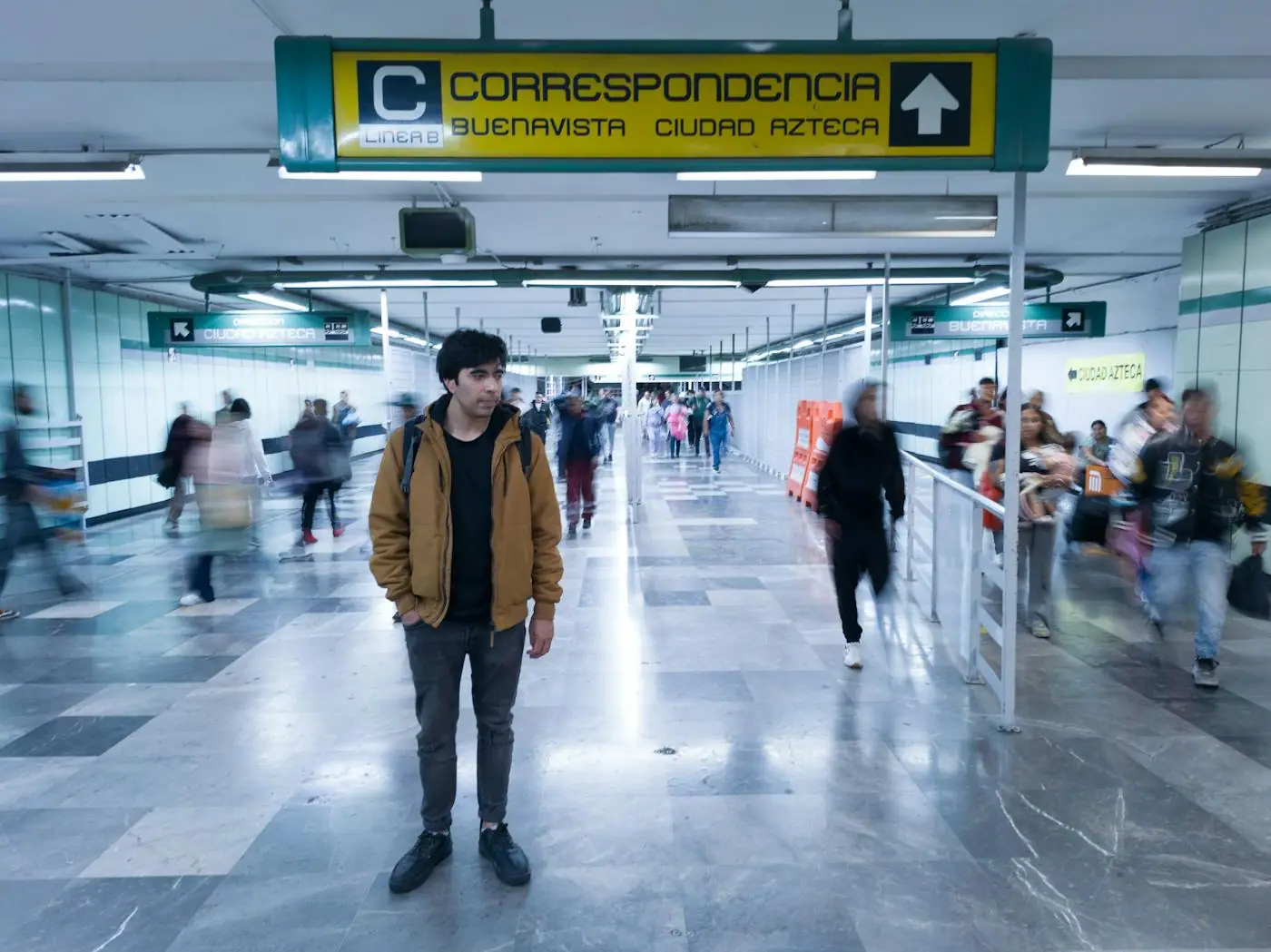CDMX Metro Spanish: Empujones, Transbordos, and Asking Before You Miss Your Stop
